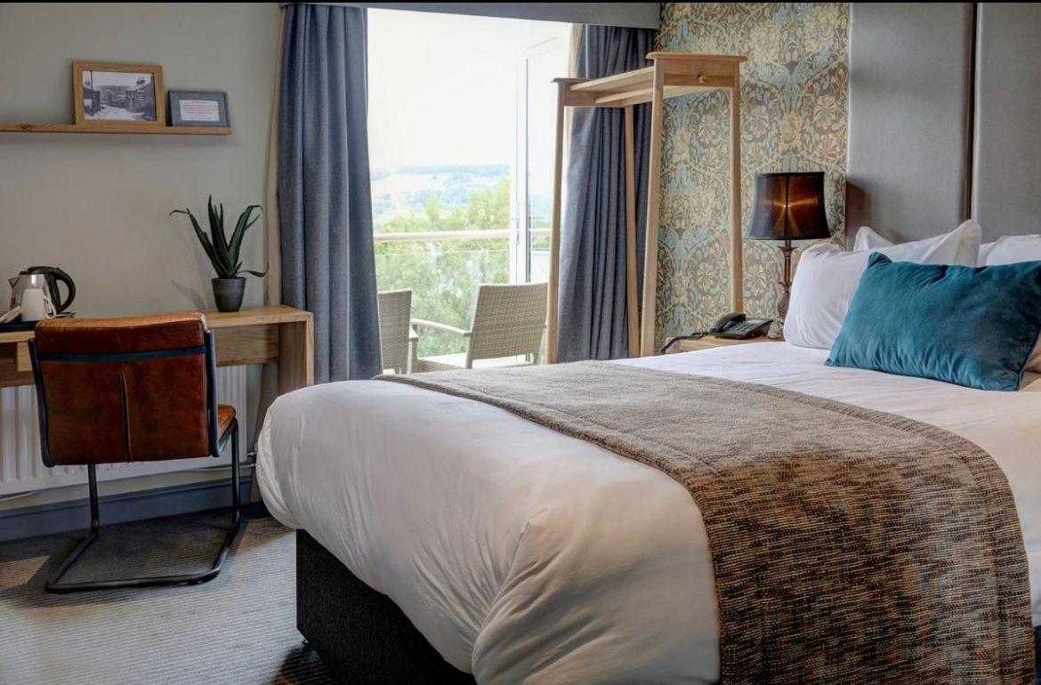 The New Hobbit Hotel Rooms Halifax Extérieur photo